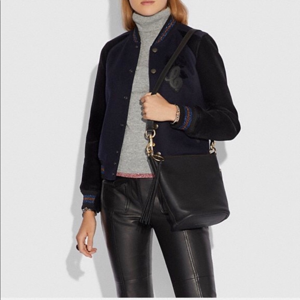NWT Coach Bag / crossbody / Duffle / SOLD OUT